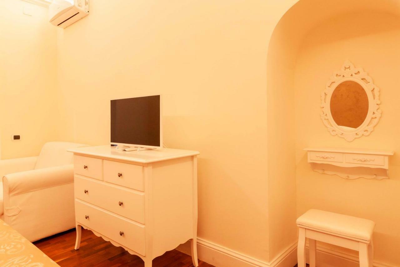 Sant'Arpino 26 - Elegant Flats In Naples Apartment Bagian luar foto